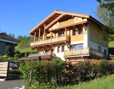 Appartement T3 situé au 1er étage dans un chalet savoyard de construction récente