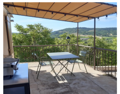 Maison de GASTON avec terrasse et garage à vélo